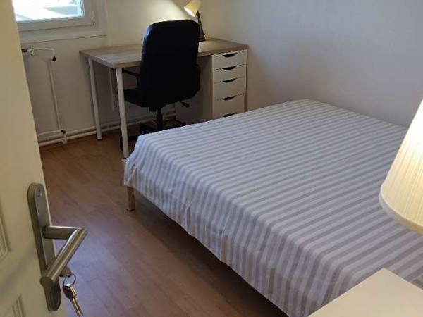 Colocation / Appartement 5 pièces de 94 m², Nantes, Allée de Touamotou / Photo 2