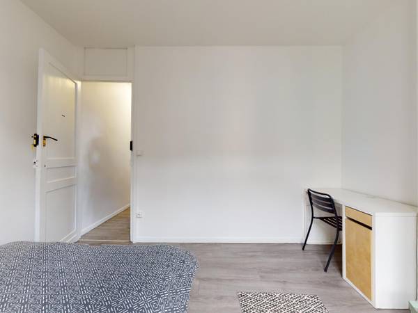 Colocation / Maison 6 pièces de 98 m², Roubaix, Rue Louis Decottignies / Photo 2