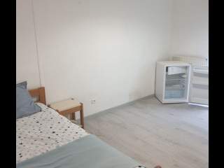 Location / 1 room residence · 23 m², Saint-Étienne, 33 Allée Chantegrillet
