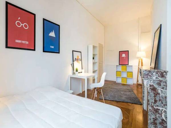 Colocation / Appartement 6 pièces de 125 m², Lyon, Place Gensoul / Photo 2