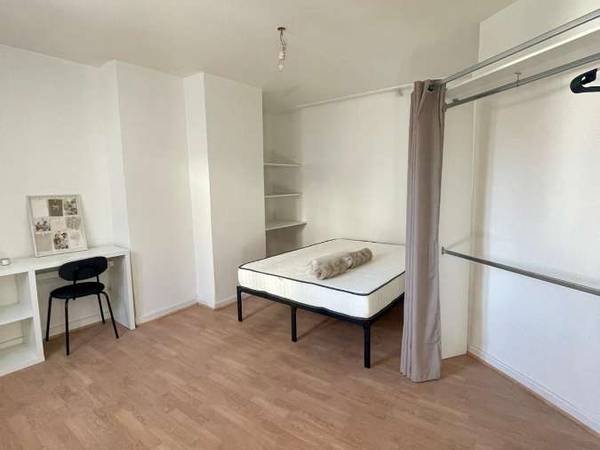 Colocation / Appartement 4 pièces de 65 m², Strasbourg, Avenue des Vosges / Photo 2