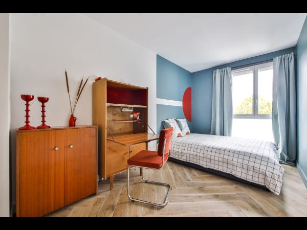 Colocation / Appartement 4 pièces de 70 m², Saint-Denis, Allée des Myosotis / Photo 2