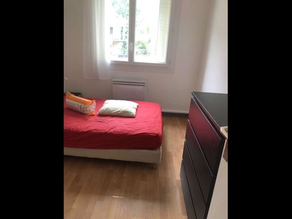 Colocation / Appartement 4 pièces de 48 m², Saint-Martin-d'Hères, Rue Colonel Manhes / Photo 4
