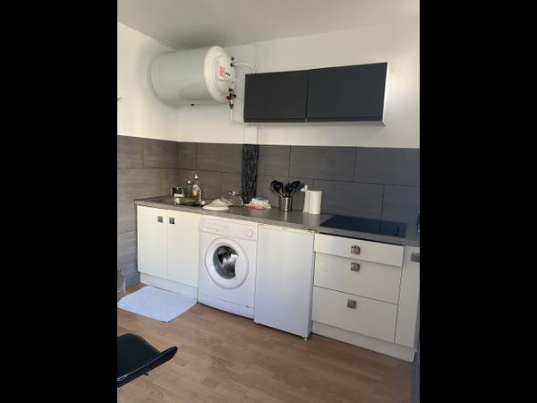 Colocation / Appartement 4 pièces de 48 m², Saint-Martin-d'Hères, Rue Colonel Manhes / Photo 2