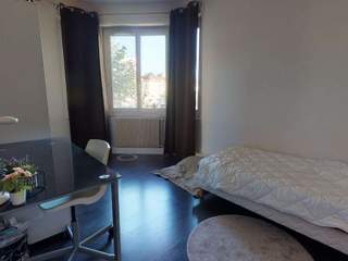 Flatsharing / 6-bedroom flat · 100 m², Vénissieux, Route de Vienne