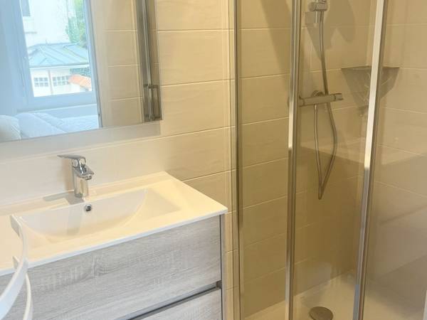 Colocation / Maison 5 pièces de 84 m², Rennes, Rue Porcon de la Barbinais / Photo 24