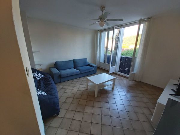 Flatsharing / 7-bedroom flat · 90 m², Saint-Martin-d'Hères, Rue Pierre Courtade / Photo 2