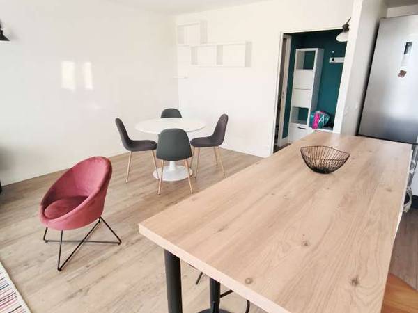 Colocation / Appartement 4 pièces de 90 m², Angers, Square des Caléïdes / Photo 2