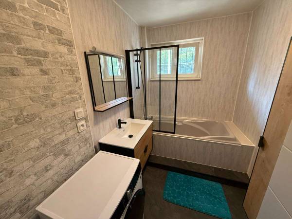 Colocation / Appartement 5 pièces de 75 m², Mulhouse, Rue Fénelon / Photo 2