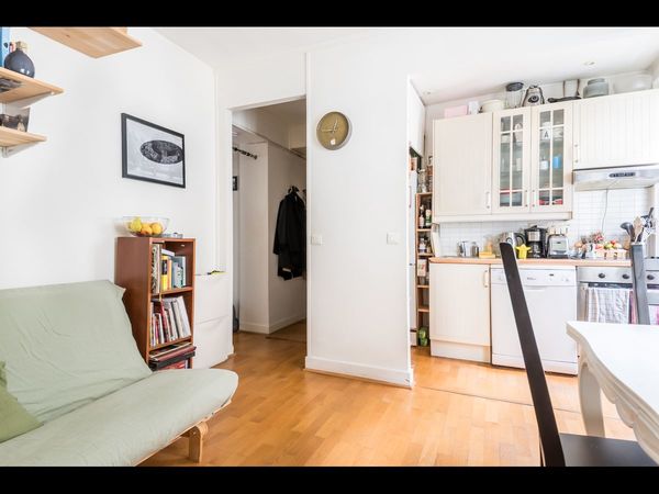Chambre chez l'habitant / Appartement 4 pièces de 52 m², Paris / Photo 9
