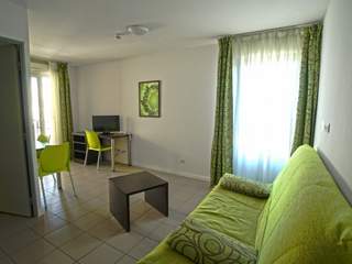 Rental / 1 room residence · 17 m², Avignon, 149 Rue Marcel Demonque