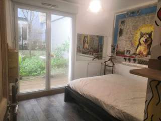 Homestay / 3-bedroom flat · 78 m², Saint-Denis, Rue Denfert-Rochereau