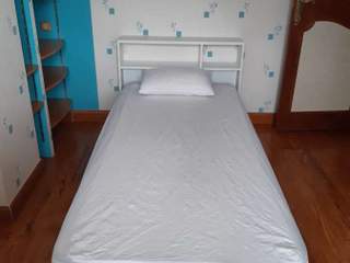 Chambre chez l'habitant / Maison 5 pièces de 90 m², Angers