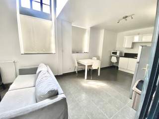 Room in a live-in landlord's home / 3 rooms apartment, Lille