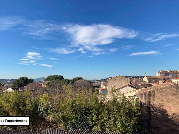 Colocation / Appartement 4 pièces de 71 m², Toulon, Rue Amable Mabily / Photo 2