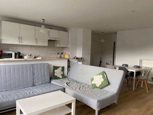 Colocation / Appartement 4 pièces de 84 m², Évry-Courcouronnes, Rue Honoré d'Estienne d'Orves / Photo 2