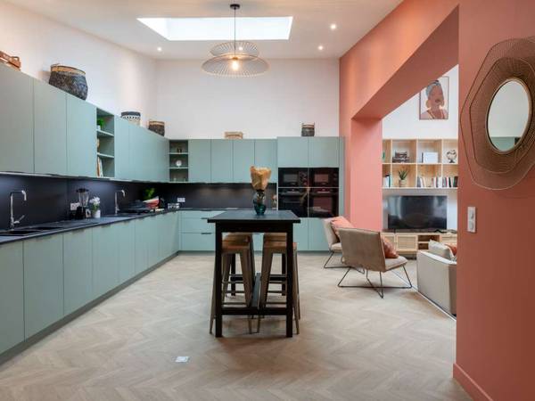 Coliving / Maison 10 pièces de 356 m², Bron, Rue des Roses / Photo 2