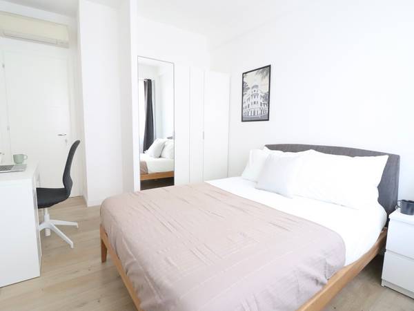 Colocation / Appartement 6 pièces de 106 m², Nice, Rue de France / Photo 2