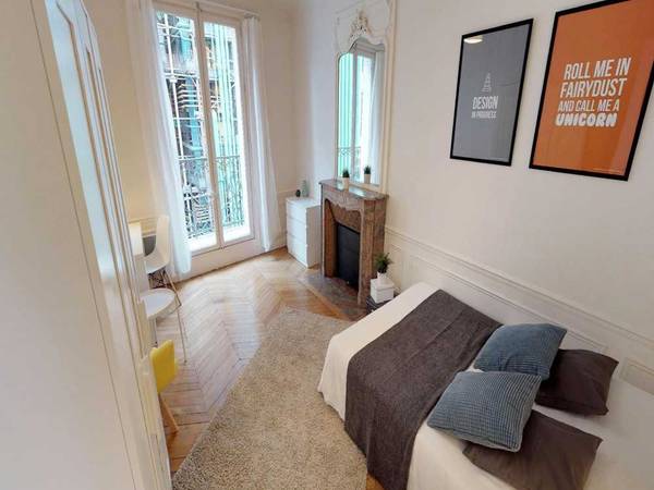 Colocation / Appartement 5 pièces de 110 m², Paris, Rue du Renard / Photo 2