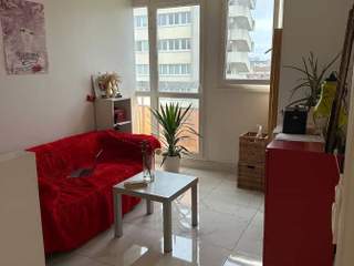 Colocation / Appartement 3 pièces de 45 m², Pantin, Avenue Anatole France