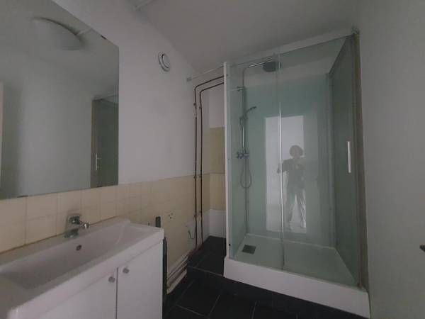 Location / Appartement 3 pièces de 69 m², Talence, Place Charles de Gaulle / Photo 5