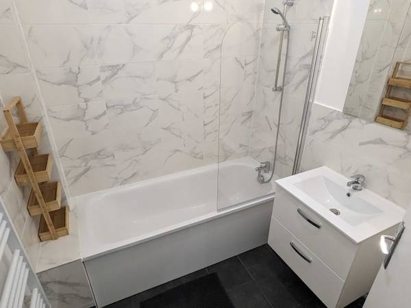 Colocation / Appartement 8 pièces de 164 m², Paris, Rue de Civry / Photo 2
