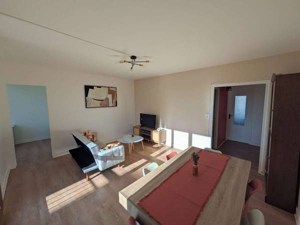 Flatsharing / 5-bedroom flat · 88 m², Joué-lès-Tours, Avenue du Général de Gaulle / Photo 2