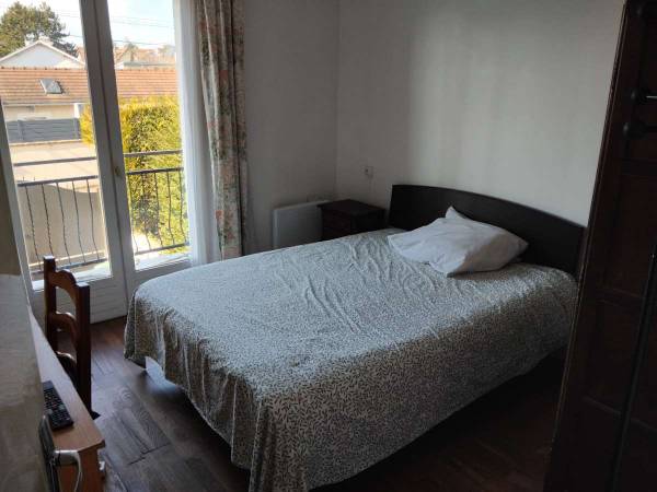 Colocation / Maison 5 pièces de 143 m², Morangis, Rue du Val / Photo 8