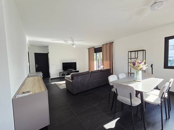 Location / Maison 4 pièces de 120 m², Saint-Louis, Allée des Mangues Carottes / Photo 5