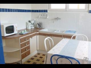 Colocation / Maison 6 pièces de 79 m², Eybens, rue descartes