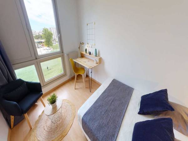 Colocation / Appartement 4 pièces de 90 m², Montpellier, Esplanade de l'Europe / Photo 2