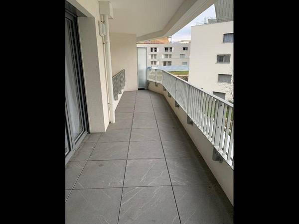 Colocation / Appartement 3 pièces de 64 m², Annecy, Avenue de Tresum / Photo 2
