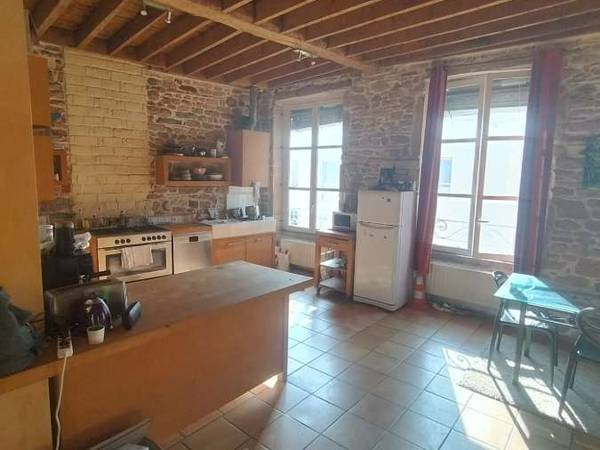 Sous-location / Appartement 5 pièces de 110 m², Lyon, Rue Capitaine Robert Cluzan / Photo 2