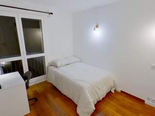 Room share, 6 rooms apartment, Paris