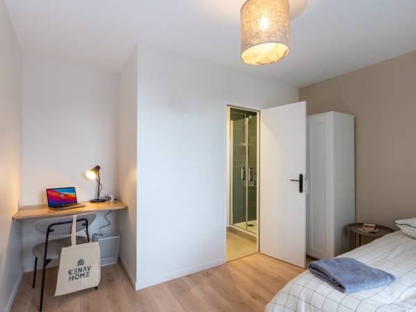 Colocation / Appartement 12 pièces de 175 m², Rennes, Rue Jean Ogée / Photo 19