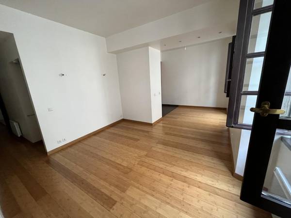 Location / Appartement 2 pièces de 45 m², Ajaccio, 3 Rue des Trois Maries / Photo 2