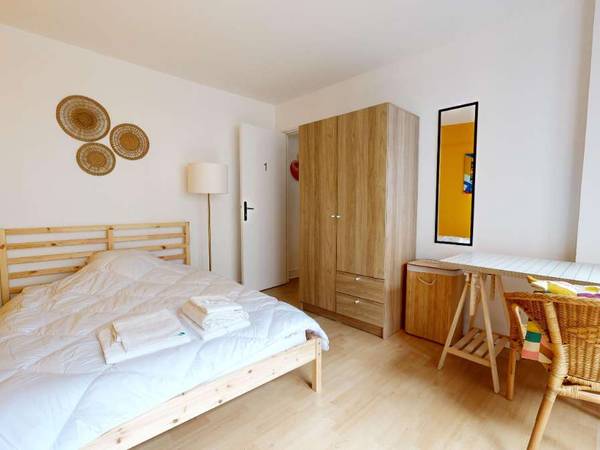 Colocation / Appartement 4 pièces de 62 m², Paris, Cité Hermel / Photo 2