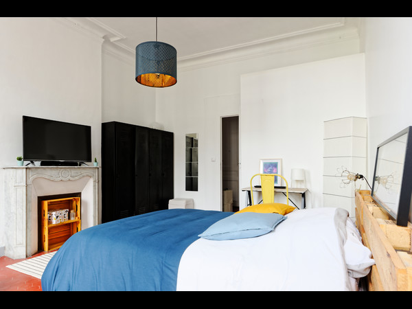 Colocation / Appartement 4 pièces de 92 m², Marseille, Place de Strasbourg / Photo 2