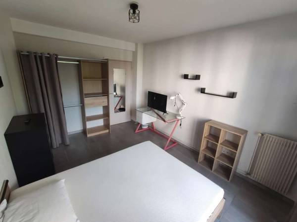 Colocation / Appartement 5 pièces de 96 m², Perpignan, Rue de Laroque-Des-Albères / Photo 16