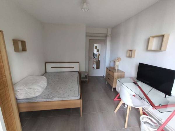 Colocation / Appartement 5 pièces de 96 m², Perpignan, Rue de Laroque-Des-Albères / Photo 13