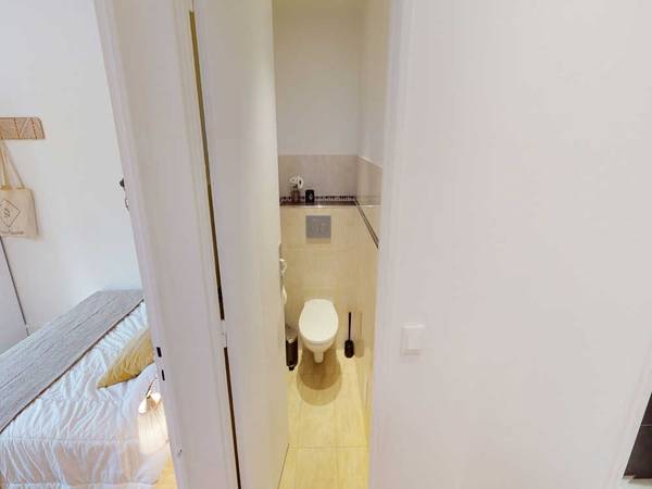 Colocation / Appartement 5 pièces de 100 m², Paris, Rue Claude Decaen / Photo 16