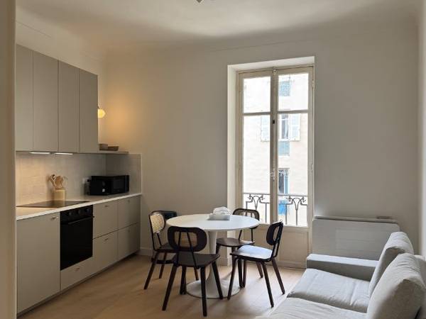 Flatsharing / 4-bedroom flat · 80 m², Nice, Avenue de Pessicart / Photo 2