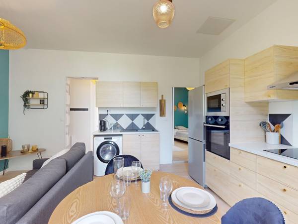 Colocation / Appartement 4 pièces de 57 m², Pau, Rue Charles Moureu / Photo 2