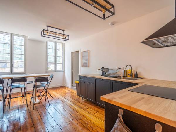 Colocation / Appartement 7 pièces de 156 m², Bordeaux, Rue Latour / Photo 2
