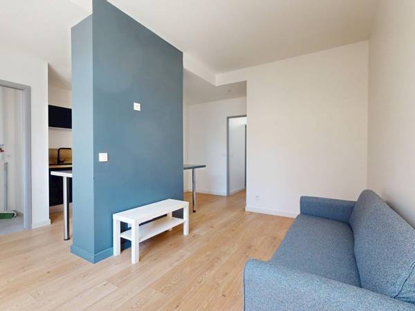 Location / Appartement 2 pièces de 39 m², Saint-Étienne, Rue Robespierre / Photo 2