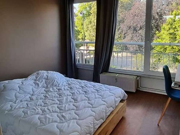 Colocation / Appartement 5 pièces de 60 m², Roubaix, Rue Pierre de Roubaix / Photo 2