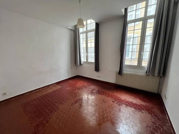Location / Appartement 3 pièces de 69 m², Aix-en-Provence, Rue Roux Alphéran / Photo 10