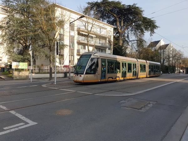 Colocation / Appartement 4 pièces de 82 m², Orléans, Allée des Chênes / Photo 10