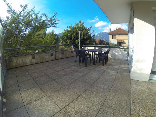 Colocation / Appartement 5 pièces de 80 m², Saint-Martin-d'Hères, Avenue Cite Labeye / Photo 2