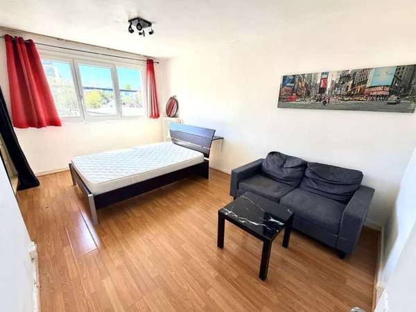 Location / Studio de 28 m², Bondy, Route de Villemomble / Photo 7